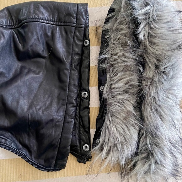 black rivet leather jacket on a warm lining size L org $599 with defect - Picture 13 of 16